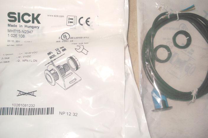 SICK CVS3-N122 传感器